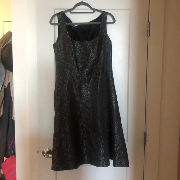 Jones Wear Dresses & Skirts - Black and silver Jones Wear Dress size 14